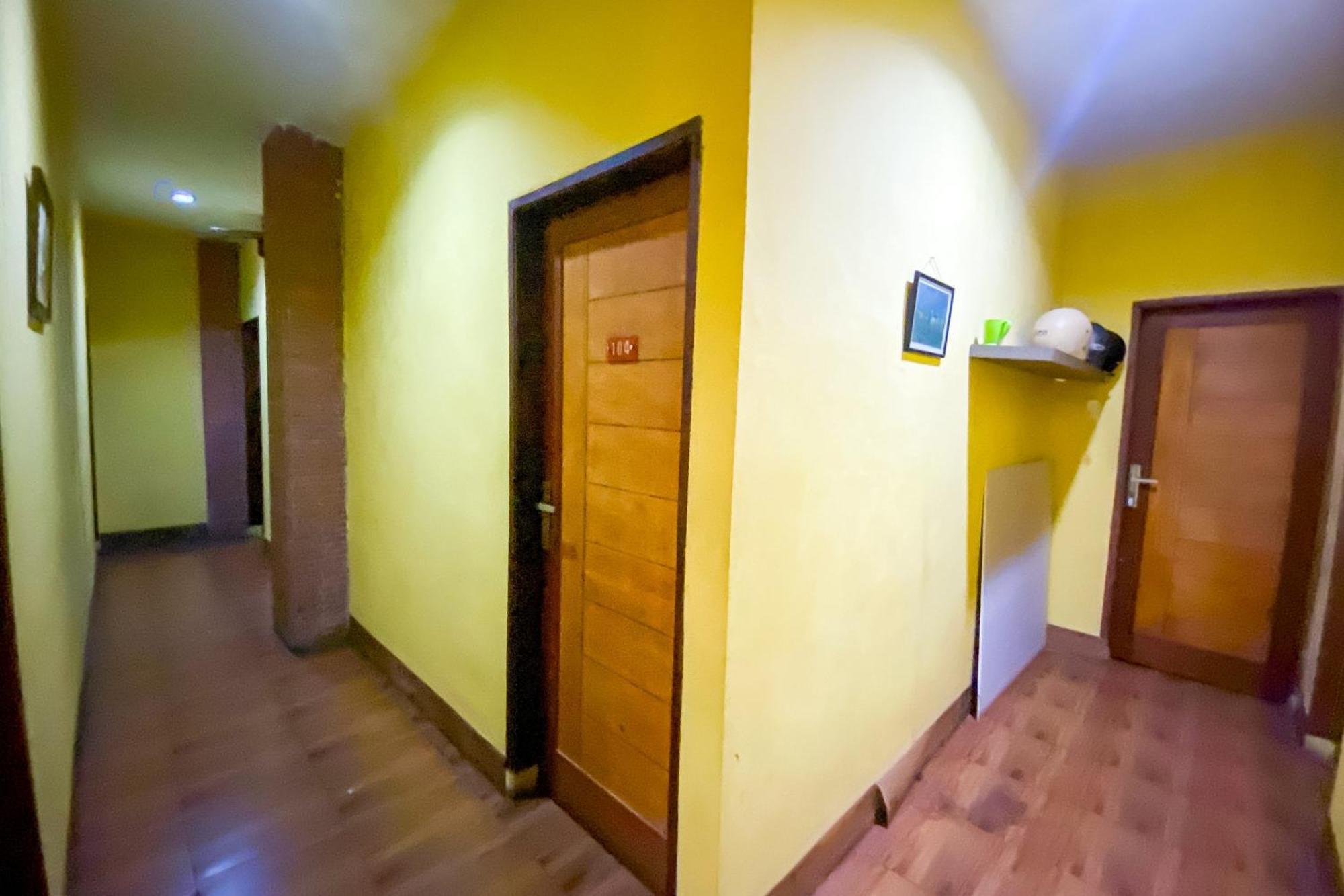 Готель Reddoorz At Sentosa Jaya Helvetia Медан Екстер'єр фото