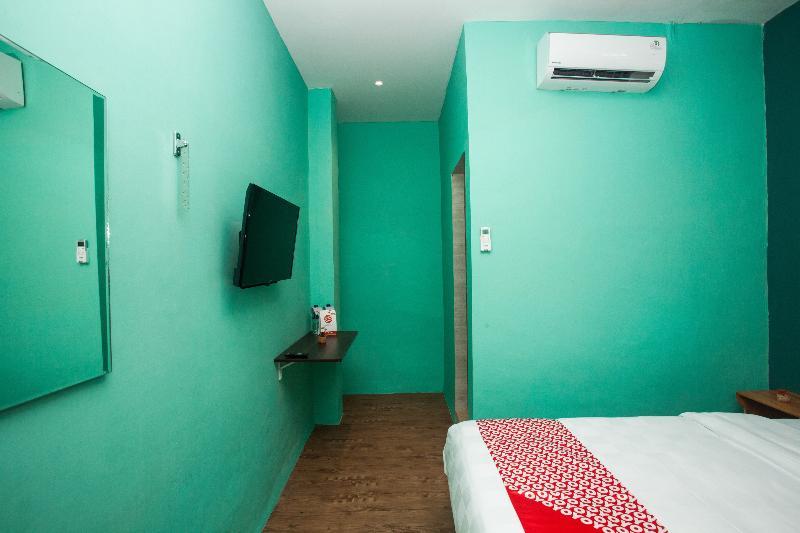 Готель Reddoorz At Sentosa Jaya Helvetia Медан Екстер'єр фото